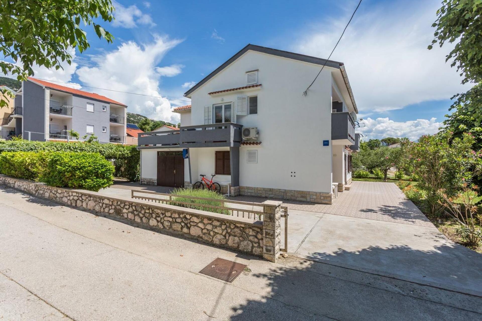 Apartments Bernardeta 2 Башка Экстерьер фото